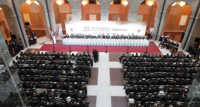 Garrido destaca la contribución de los abogados en la defensa de la Constitución y el modelo de convivencia