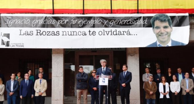 Garrido en el homenaje a Ignacio Echeverría, organizado por el Ayuntamiento de Las Rozas