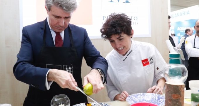 Garrido presenta a la chef Miriam Hernández como nueva embajadora de los alimentos madrileños M Producto Certificado
