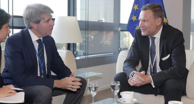 Garrido se reúne con el presidente del Grupo Parlamentario Popular Europeo en el Comité Europeo de las Regiones