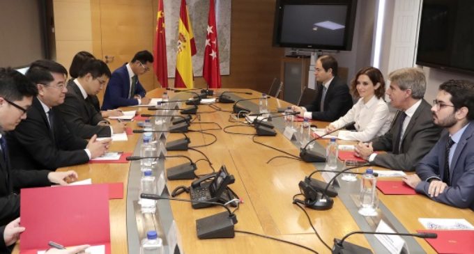 Garrido se reúne con una delegación de China para impulsar la cooperación comercial y educativa
