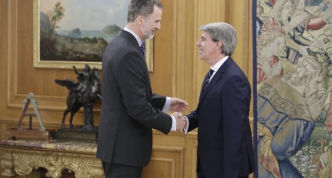 Garrido traslada a S.M. el Rey la vocación de la Comunidad para tender puentes entre regiones y trabajar por los madrileños y los españoles