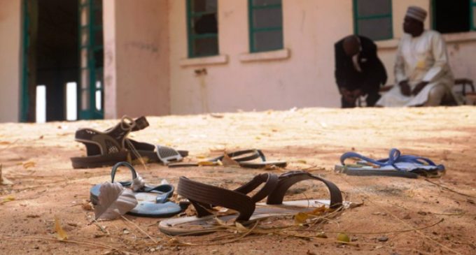 El Gobierno nigeriano confirma el secuestro de 110 niñas tras el ataque de Boko Haram a su escuela