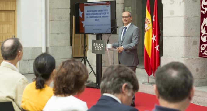 La Comunidad reconoce la importante labor de los centros educativos sostenidos con fondos públicos