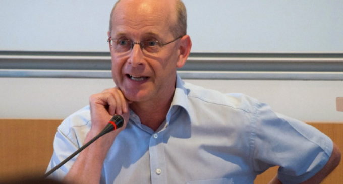 Bruno Saintôt, SJ, responsable del Departamento de Ética Biomédica en el Centre Sèvres de París: «La Iglesia no puede refugiarse en el bastión de una contracultura»