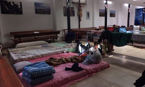 La Iglesia de Madrid acoge a cinco familias de inmigrantes desalojadas del Samur Social
