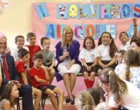 Cifuentes inaugura el curso escolar 2016/2017 con récord de becas y más profesores