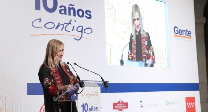 La presidenta regional defiende la independencia de los medios como garantes del derecho a la información