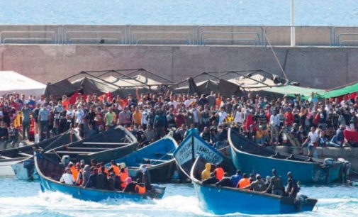 Ante la situación de los inmigrantes en las Islas Canarias