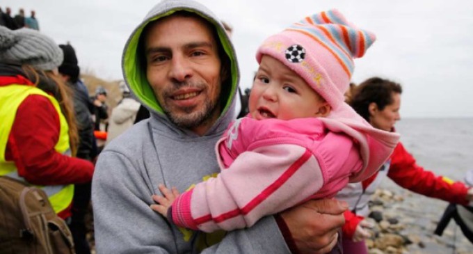 En papa Francisco invita a promover una integración que respete la identidad de los migrantes