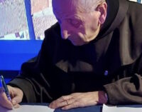 «Invitamos a Putin y Zelenski a Asís para restablecer la paz»