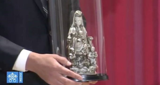 Japón: Regalan al Papa una imagen utilizada por los cristianos de Nagasaki para rezar a la Virgen