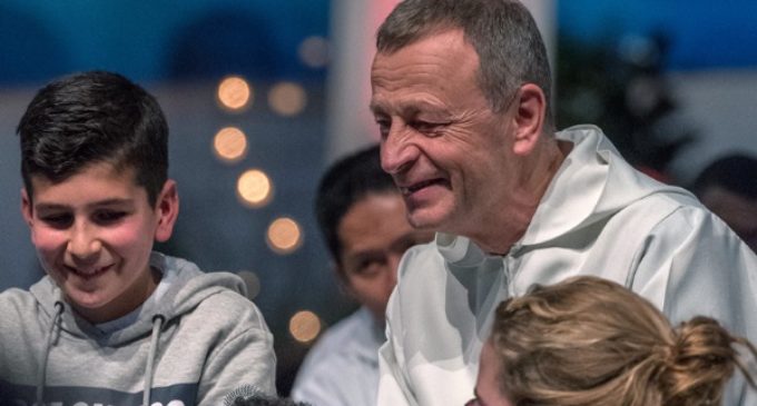 Hermano Alois, prior de Taizé: «Los jóvenes necesitan vivir la Iglesia como un lugar de amistad»