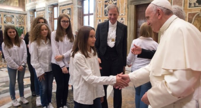 Papa Francisco: “El don más grande que Dios nos ha dado a cada uno es la vida”