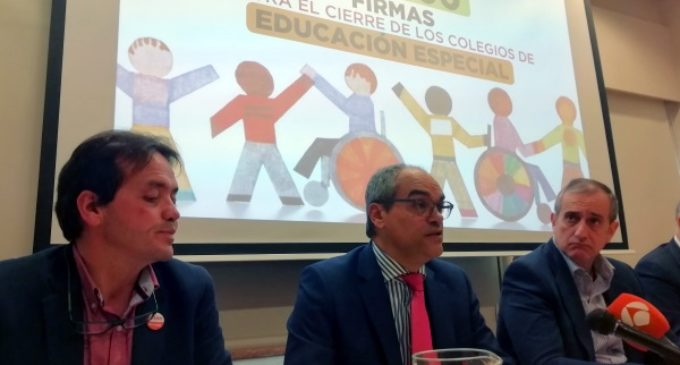 La Comunidad apoya a los Centros de Educación Especial, que en la actualidad escolarizan a más de 5.000 alumnos