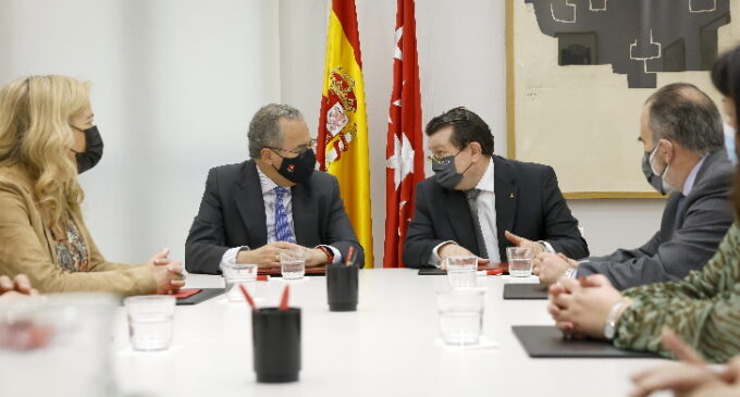 La Comunidad colabora con la ONCE para dar apoyo especializado a los centros educativos con alumnos con discapacidad visual