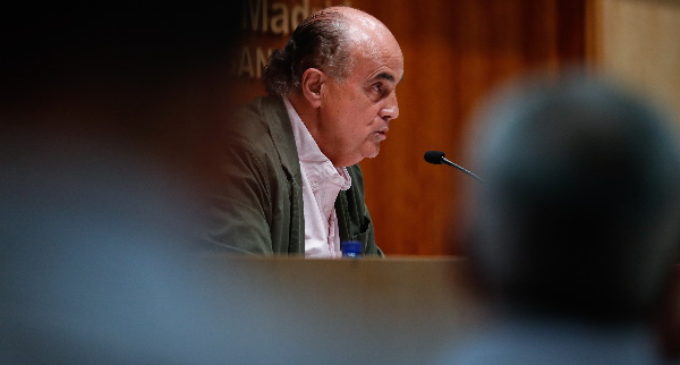 La Comunidad de Madrid amplía a jóvenes de 16 y 17 años la autocita para recibir la vacuna de Moderna