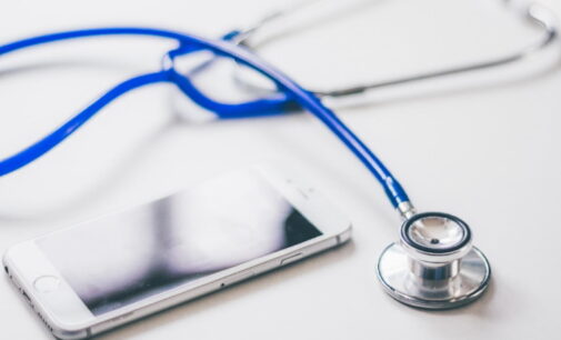Un hospital público de Madrid implanta un sensor inalámbrico que controla la insuficiencia cardiaca a domicilio