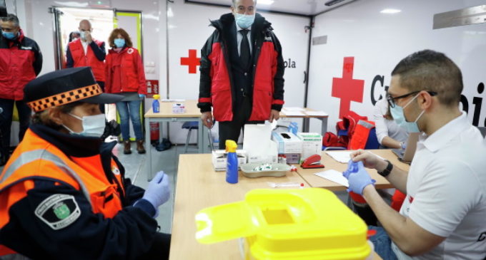Comienza en la Comunidad de Madrid la realización de 11.000 test a Policías Locales y profesionales de emergencias