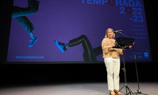 La consejera de Cultura de Madrid presenta la programación de la nueva temporada del Teatro de La Abadía