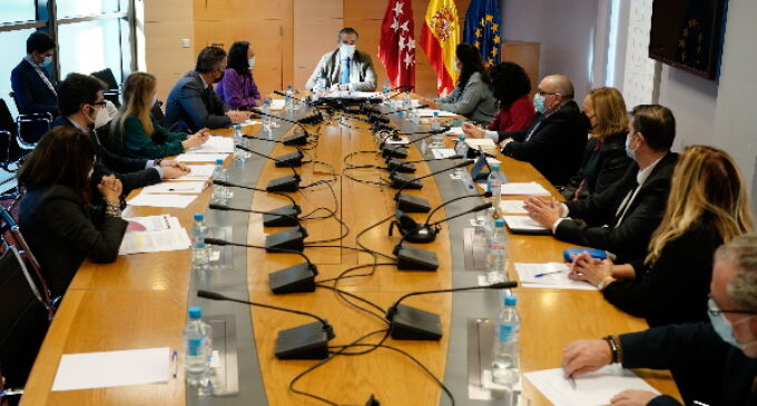 La Comunidad de Madrid reclama un refuerzo normativo estatal que evite la revictimización en los casos de delitos violentos con repercusión mediática