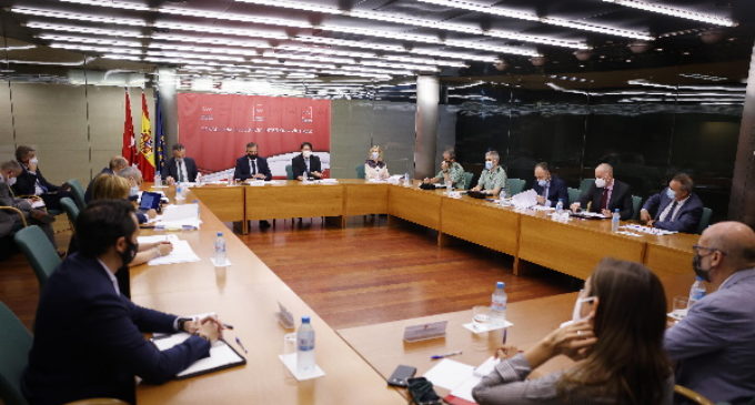 La Comunidad de Madrid reitera su apuesta por el arraigo de policías y guardias civiles destinados en la región