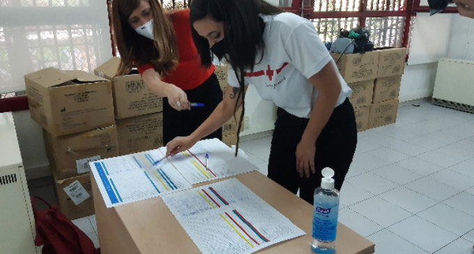 La Comunidad de Madrid reparte material de protección frente al COVID-19 para actividades de ocio juvenil