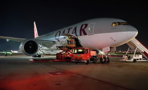 La Comunidad de Madrid trae su sexto avión en un mes y suma 18 millones de unidades en material sanitario contra el COVID-19