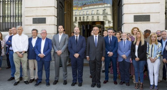 La Comunidad destaca la unidad de los demócratas frente a la barbarie terrorista