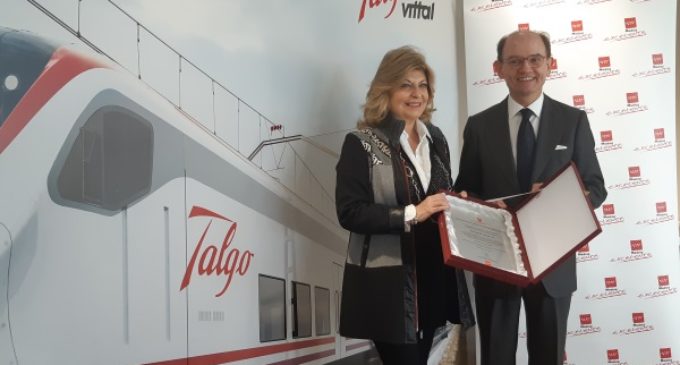 La Comunidad entrega el sello de calidad Madrid Excelente a la empresa española Talgo