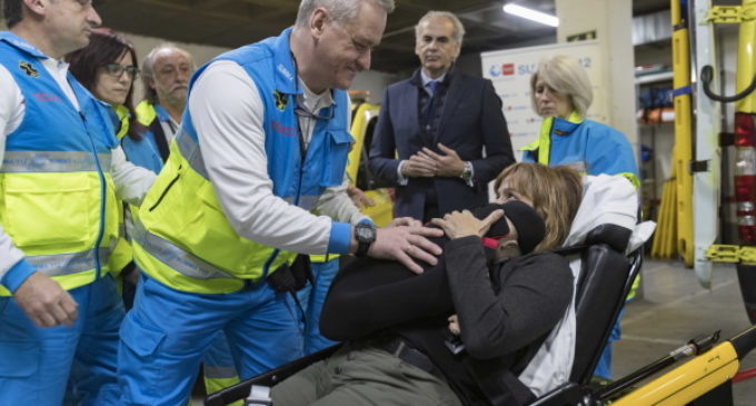 La Comunidad favorece el contacto piel con piel entre mamá y bebé en las UVI móviles del SUMMA 112 tras partos de emergencia