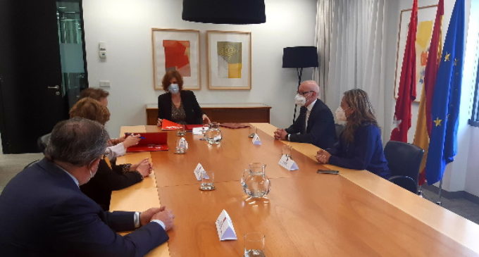 La Comunidad firma un convenio de colaboración con el Colegio Oficial de Graduados Sociales de Madrid