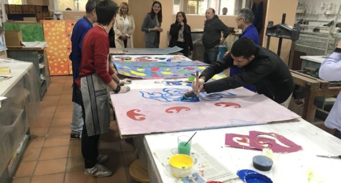 La Comunidad fomenta la reinserción laboral de las personas sin hogar a través del programa A-Puesto