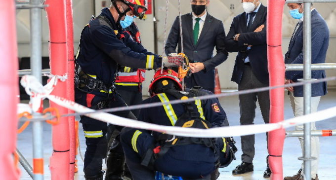 La Comunidad forma a sus aspirantes al Cuerpo de Bomberos en operaciones de salvamento en altura y en espacios confinados