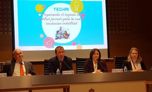 La Comunidad incentiva a las alumnas de ESO para estudiar carreras de ciencias e ingenierías