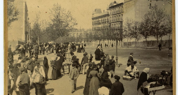 La Comunidad invita a recorrer el Madrid galdosiano a través de las fotografías de Juan Moya
