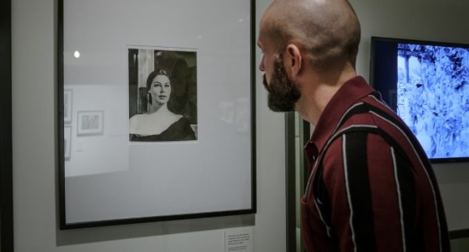 La Comunidad muestra la huella de las estrellas de Hollywood en Madrid en la Sala El Águila