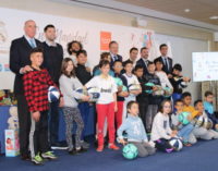 La Comunidad participa en la entrega de regalos de la Fundación Real Madrid a menores tutelados