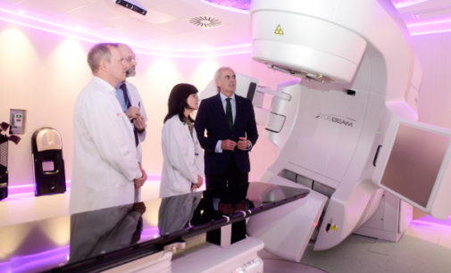 La Comunidad pone en marcha el primer acelerador lineal contra el cáncer donado por la Fundación Amancio Ortega