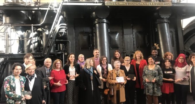 La Comunidad premia la labor de los voluntarios que trabajan con mujeres en situación de vulnerabilidad