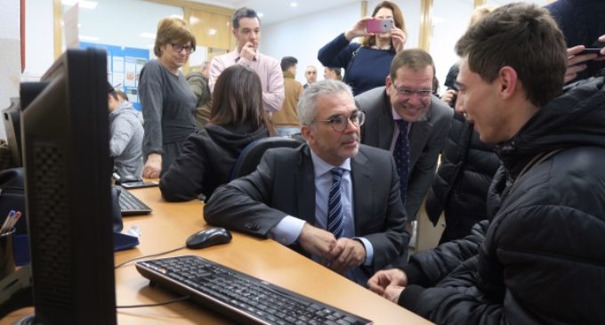 La Comunidad prepara a 294 jóvenes ex tutelados para su inserción socio laboral