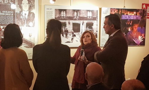 La Comunidad se personará como acción popular en los casos y actos de terrorismo