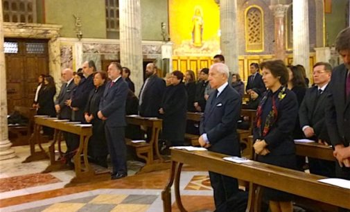 Mons. Gallagher: la mediación en el conflicto de Beagle demuestra que la paz se puede lograr si hay voluntad política