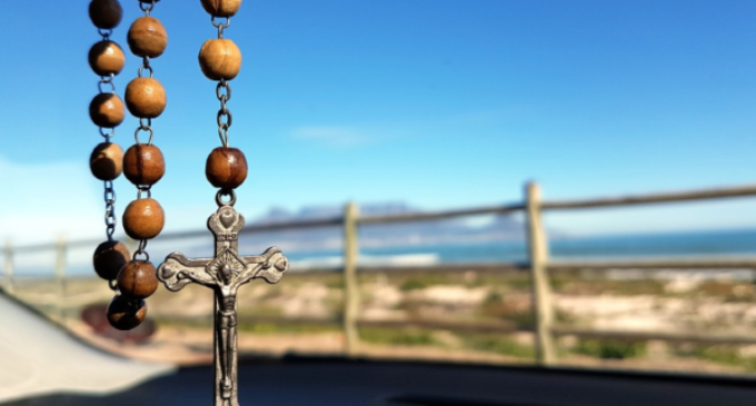 Monseñor Auza: “Los cristianos podrían desaparecer de Oriente Medio”