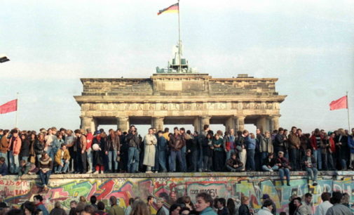 Los obispos europeos piden un «diálogo renovado» 30 años después de la caída del Muro