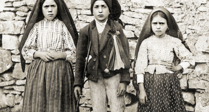El Papa aprueba los milagros que volverán santos a Jacinta y Francisco Marto, videntes de Fátima