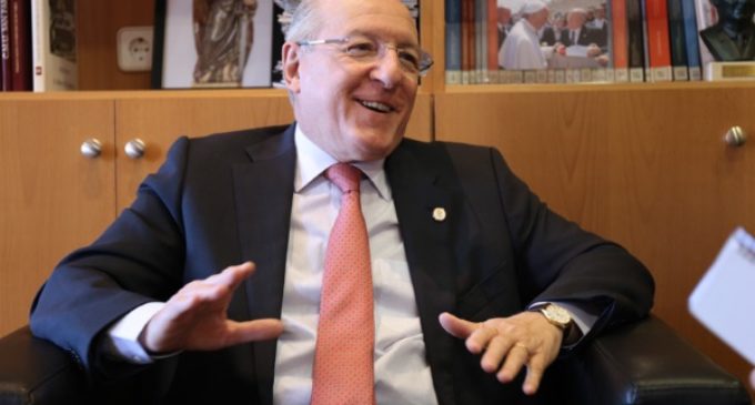Entrevista a Carlos Romero Caramelo, presidente de la ACdP: «En lugares insospechados hay voluntarios dejándose la piel»