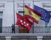 Díaz Ayuso decreta la declaración de luto oficial en la Comunidad de Madrid por los fallecidos del COVID-19