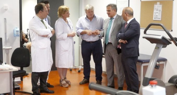 Los pacientes del servicio de Rehabilitación del Hospital Puerta de Hierro ya usan las máquinas donadas por Físico
