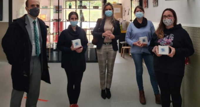 Majadahonda: El Ayto. entrega medidores de CO2 a centros educativos y de educación especial